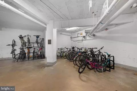 Exterior - 2737 Devonshire Pl NW #322, Washington, DC 20008 photo 3 of 4