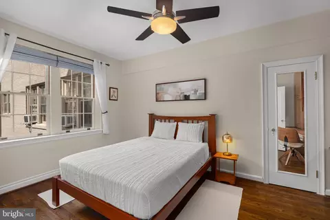 Bedroom - 2737 Devonshire Pl NW #322, Washington, DC 20008 photo 1 of 3