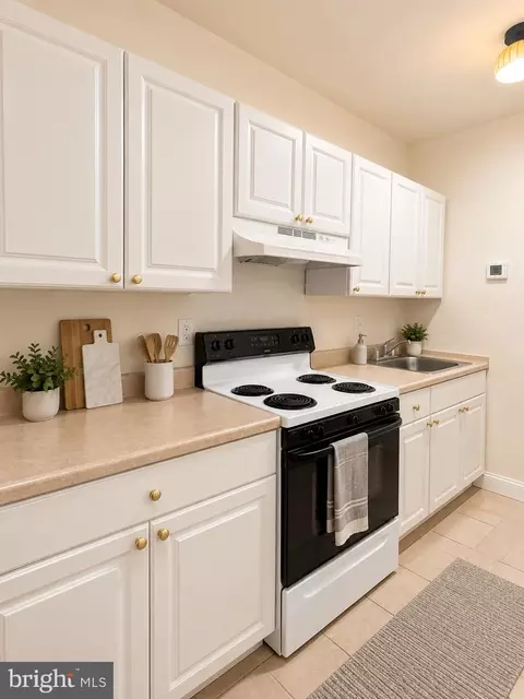Kitchen - Undisclosed, Washington, DC 20020 photo 5 of 6
