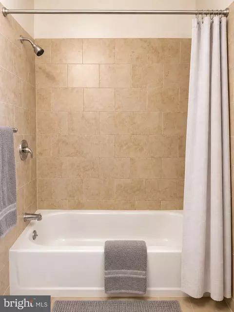 Bath - Undisclosed, Washington, DC 20020 photo 2 of 3