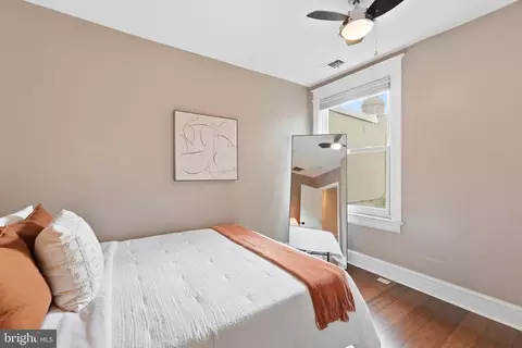 Bedroom - 503 I St NE, Washington, DC 20002 photo 5 of 11