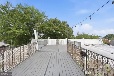 Exterior - 503 I St NE, Washington, DC 20002 photo 2 of 4