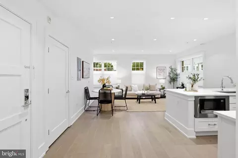 Entry Way - 16 17th St NE #121, Washington, DC 20002 photo 2 of 2
