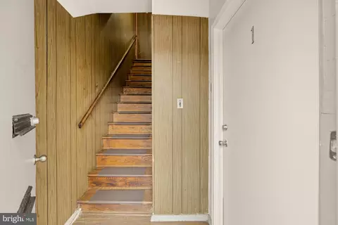 Entry Way - 1102 K St SE, Washington, DC 20003 photo 4 of 4