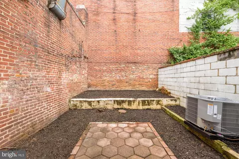 Exterior - 1102 K St SE, Washington, DC 20003 photo 2 of 7