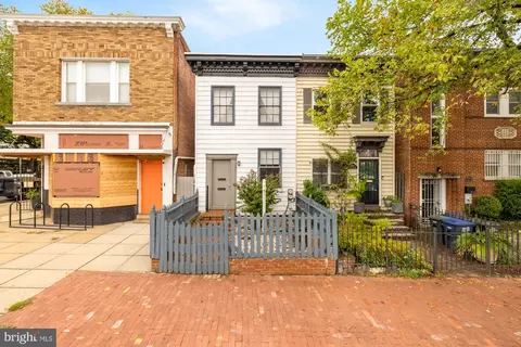 Exterior - 1102 K St SE, Washington, DC 20003 photo 6 of 7