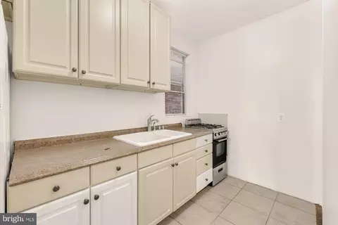 Other - 1102 K St SE, Washington, DC 20003 photo 2 of 18