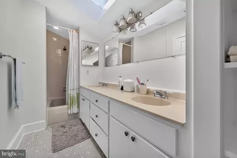 Bath - 4423 P St NW, Washington, DC 20007 photo 2 of 2