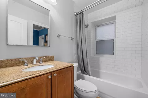Bath - Undisclosed, Washington, DC 20009 photo 2 of 2