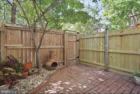 Exterior - 1818 S Nw NW, Washington, DC 20009 photo 4 of 7