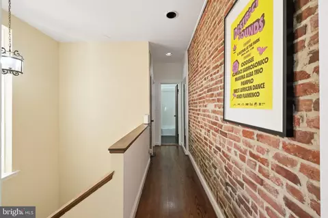 Entry Way - 1818 S Nw NW, Washington, DC 20009 photo 9 of 10