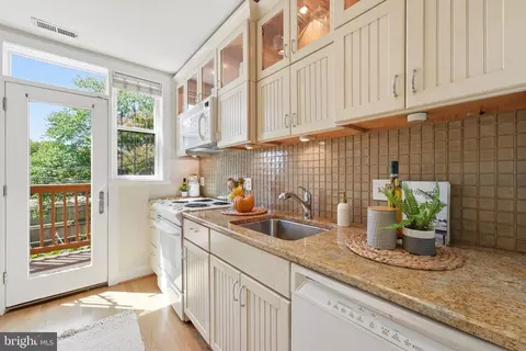Kitchen - 1405 E Capitol St SE #3, Washington, DC 20003 photo 2 of 3
