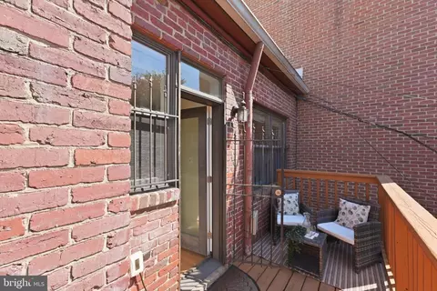 Exterior - 1405 E Capitol St SE #3, Washington, DC 20003 photo 1 of 2