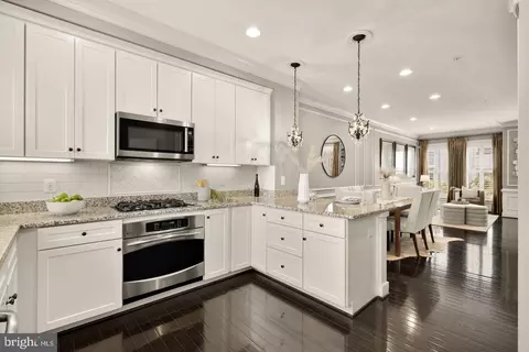 Kitchen - 914 4th St SE, Washington, DC 20003 photo 3 of 3