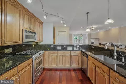 Kitchen - 1333 Constitution Ave NE #B, Washington, DC 20002 photo 2 of 2