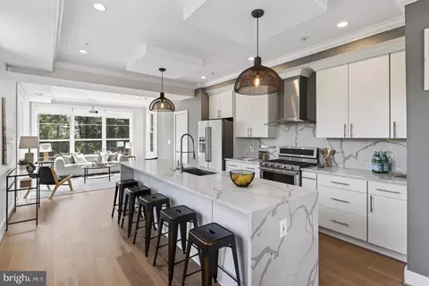433 Park Rd NW #2, Washington, DC 20010