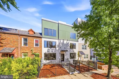 Exterior - 1013 17th Pl NE #1, Washington, DC 20002 photo 2 of 9
