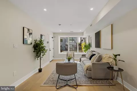 Living - 1013 17th Pl NE #2, Washington, DC 20002 photo 1 of 2