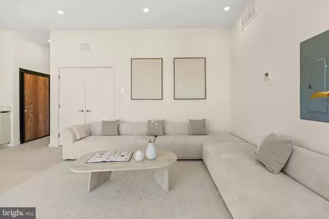 Living - 2117 M St NE #31, Washington, DC 20002 photo 4 of 6