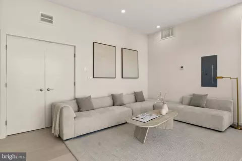 Living - 2117 M St NE #31, Washington, DC 20002 photo 3 of 6