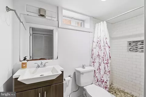 Bath - 5520 Bass Pl SE, Washington, DC 20019 photo 4 of 4