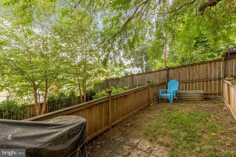 Exterior - 4013 Davis Pl NW #1, Washington, DC 20007 photo 3 of 6