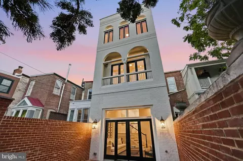 Exterior - 626 A St NE, Washington, DC 20002 photo 3 of 6