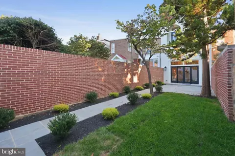 Exterior - 626 A St NE, Washington, DC 20002 photo 2 of 6