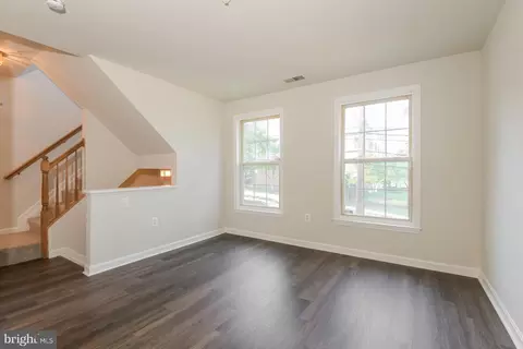 Living - 2710 Stanton Rd SE, Washington, DC 20020 photo 5 of 5
