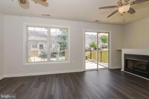 Living - 2710 Stanton Rd SE, Washington, DC 20020 photo 3 of 5