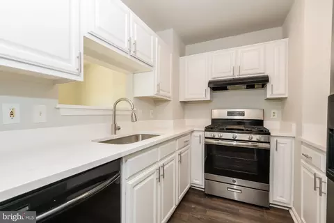 Kitchen - 2710 Stanton Rd SE, Washington, DC 20020 photo 2 of 2