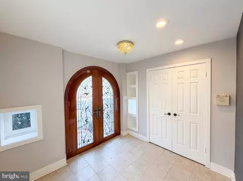Entry Way - 724 13th St NE, Washington, DC 20002 photo 1 of 3