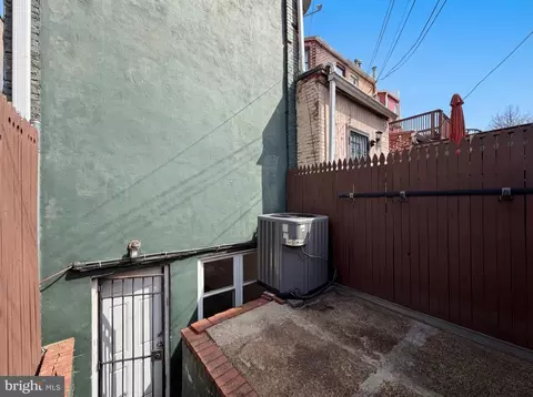 Exterior - 724 13th St NE, Washington, DC 20002 photo 4 of 4