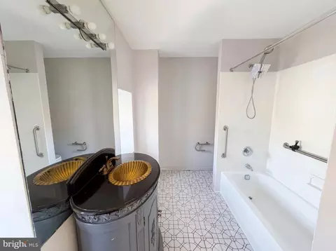 Bath - 724 13th St NE, Washington, DC 20002 photo 2 of 2