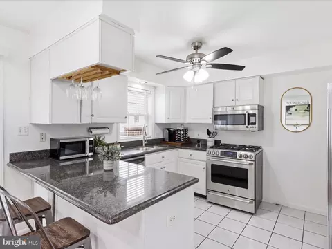 Kitchen - 3100 28th St SE, Washington, DC 20020 photo 1 of 2