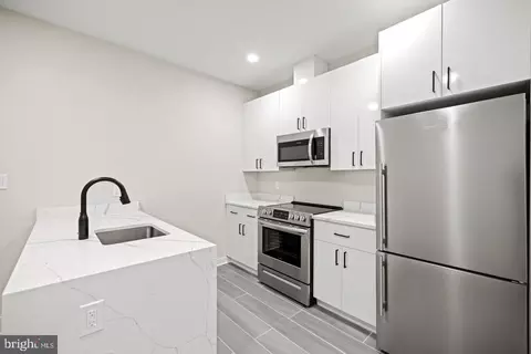 Kitchen - 824 18th St NE #002, Washington, DC 20002 photo 3 of 3