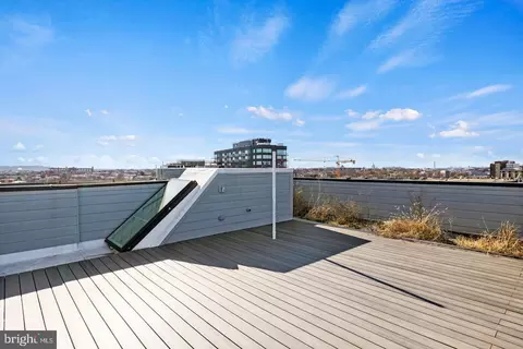 Exterior - 824 18th St NE #304, Washington, DC 20002 photo 3 of 3