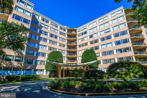4101 Cathedral Ave NW #107, Washington, DC 20016