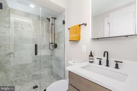 Bath - 1820 19th St NW #4, Washington, DC 20009 photo 4 of 4