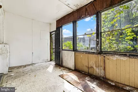 Exterior - 325 Bryant St NE, Washington, DC 20002 photo 4 of 5