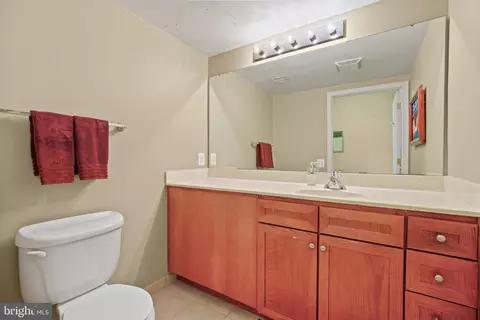 Bath - 631 D St NW #643, Washington, DC 20004 photo 1 of 3