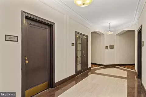 Entry Way - 2737 Devonshire Pl NW #26, Washington, DC 20008 photo 2 of 2