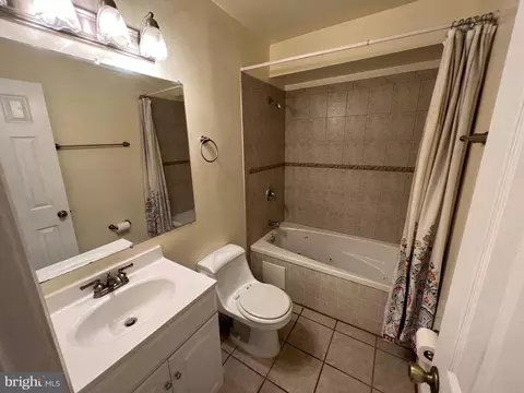 Bath - 1819 D St NE, Washington, DC 20002 photo 1 of 2