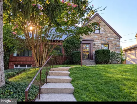 6912 Greenvale St NW, Washington, DC 20015