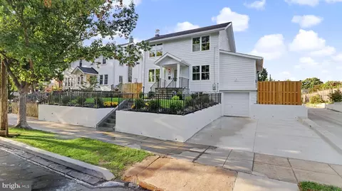 2004 Perry St NE, Washington, DC 20018