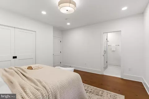 Bedroom - 307 M St NE, Washington, DC 20002 photo 4 of 8