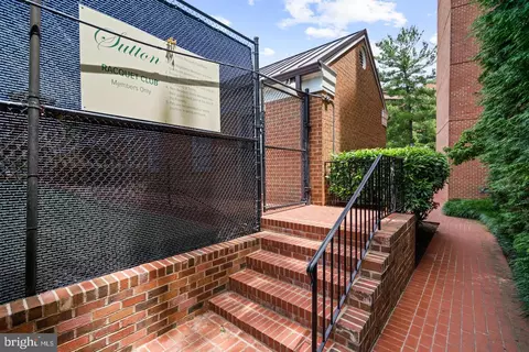 Exterior - 3231 Sutton Pl NW #D, Washington, DC 20016 photo 7 of 7