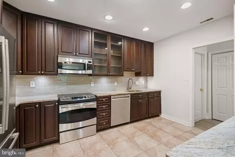 Kitchen - 3231 Sutton Pl NW #D, Washington, DC 20016 photo 1 of 3