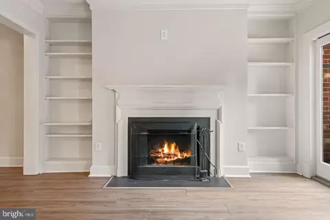 Living - 3231 Sutton Pl NW #D, Washington, DC 20016 photo 7 of 8