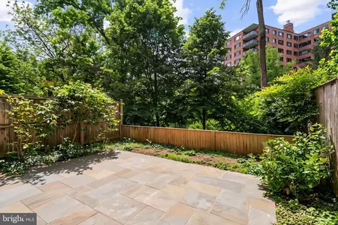 Exterior - 3231 Sutton Pl NW #D, Washington, DC 20016 photo 3 of 7
